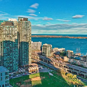 Classic Downtown Lakeview With Free Parking Apartment